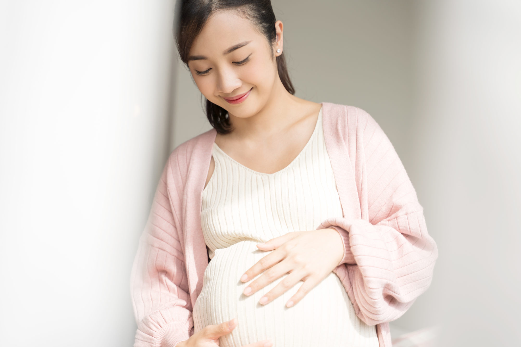 妊娠超初期に飲酒をしてしまった！赤ちゃんへの影響と対処法を解説 ｜新型出生前診断NIPTナビ